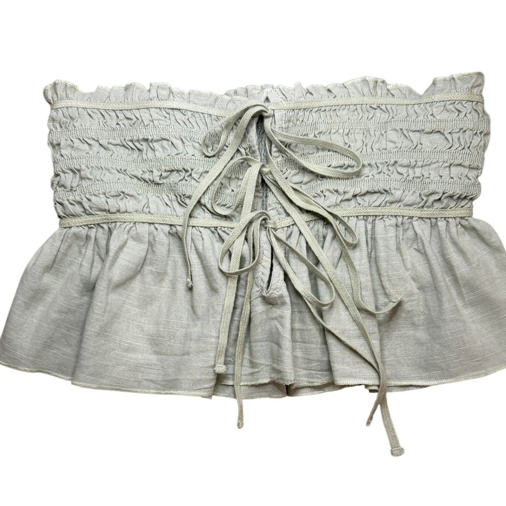 Urban Outfitters Kimchi Blue Tara Babydoll Tube Top Crop Peek a Boo Cutout XS - Picture 9 of 10